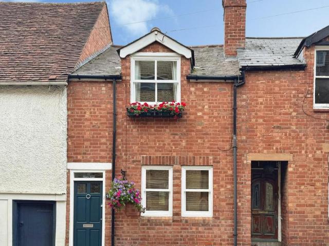 House for sale in Woodloes Park, Warwick