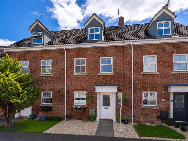 House for sale in Alderminster, Warwickshire
