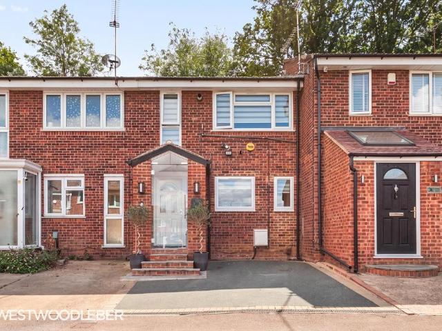 House for sale in Lower Nazeing, Epping Forest