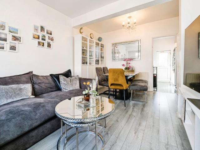 House for sale in Little Ilford, Greater London