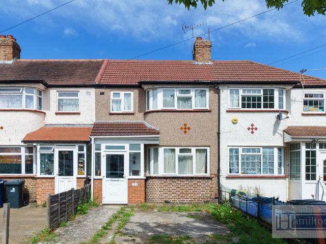 House for sale in London Borough of Ealing, Perivale