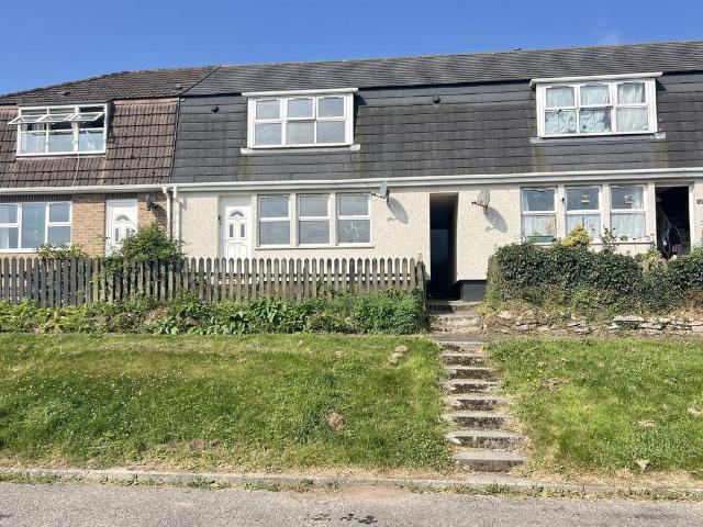 House for sale in Hallaze, Scredda