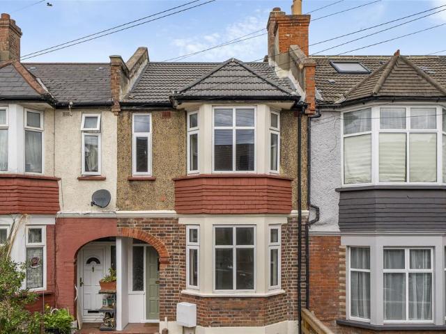 House for sale in London Borough of Lewisham, Greater London