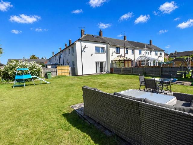 House for sale in Warburton, Trafford Park