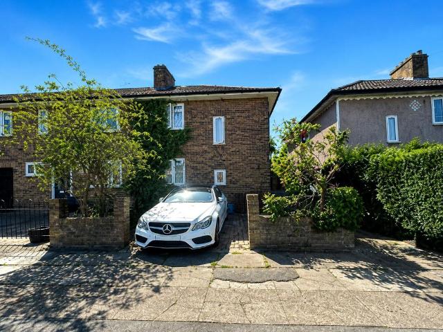 House for sale in London Borough of Lewisham, Greater London