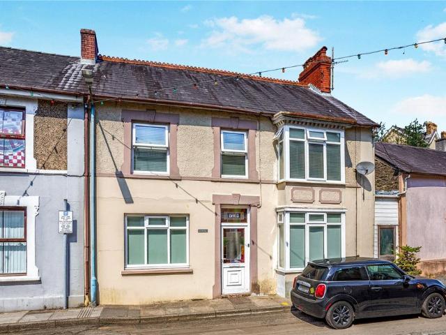 House for sale in Llandysul, Wales