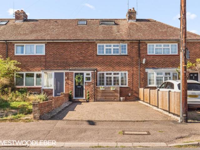 House for sale in Hoddesdon, Broxbourne