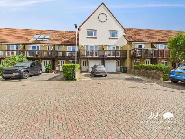 House for sale in Port Solent, City Of Portsmouth