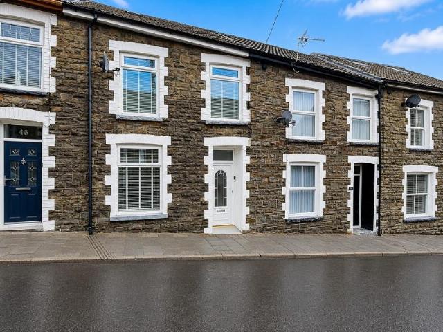 House for sale in Tonypandy, Penygraig