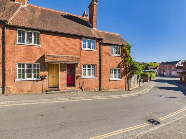 House for sale in Denham, Gerrards Cross and Chalfonts Community Board, Buckinghamshire