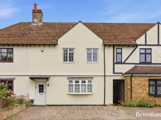 House for sale in Harold Wood, Greater London