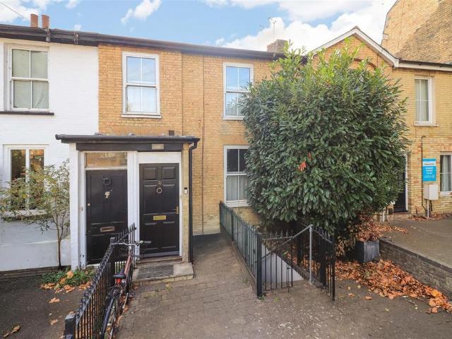 House for sale in Petersfield, Cambridge