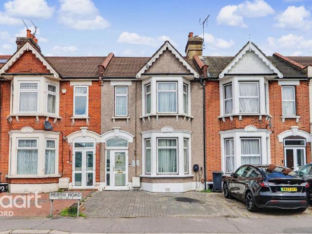 House for sale in Gants Hill, Greater London