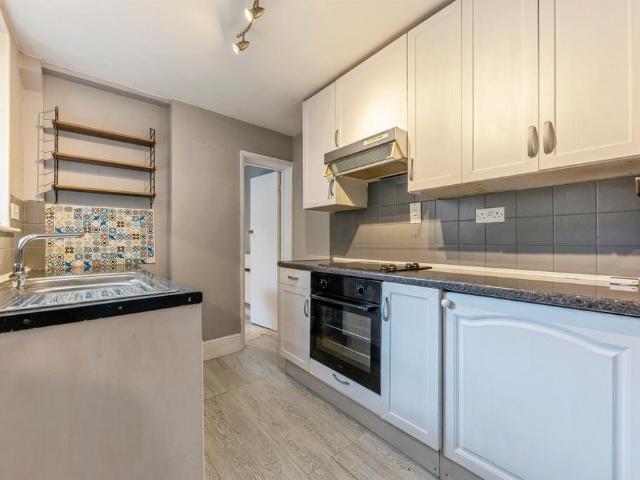 House for sale in Grantham, Barholm