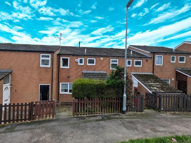 House for sale in Churwell, West Yorkshire