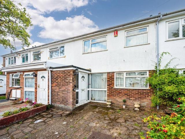 House for sale in Maybury Estate, Woking