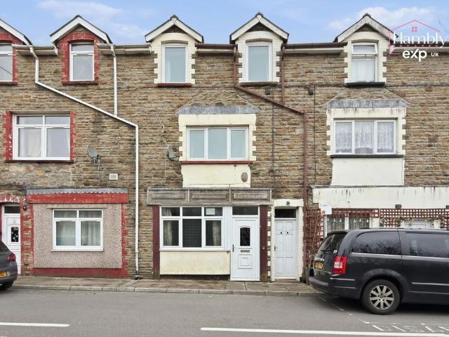 House for sale in Llanhilleth, Wales
