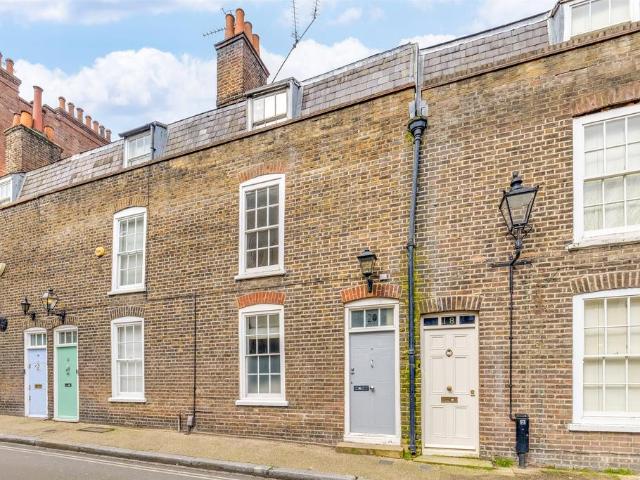 House for sale in Belsize Park, Greater London
