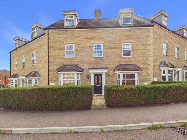 House for sale in Oundle, North Northamptonshire