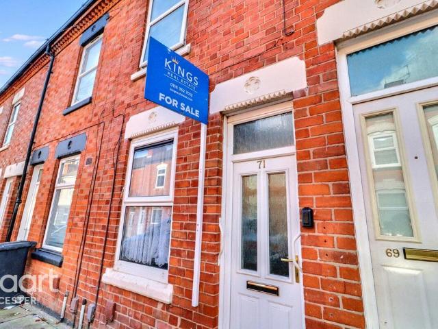 House for sale in Highfields, Old Wharf