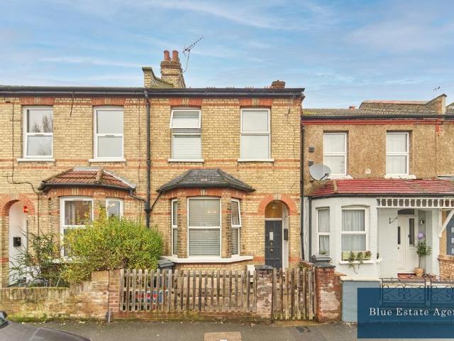 House for sale in London Borough of Hounslow, Greater London