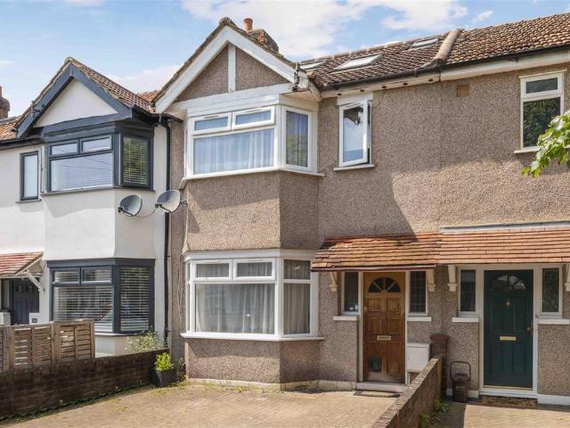 House for sale in Motspur Park, West Barnes