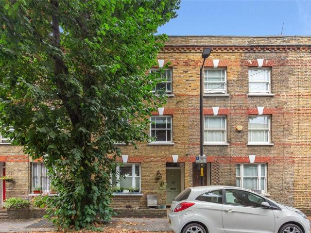 House for sale in Walworth, Greater London