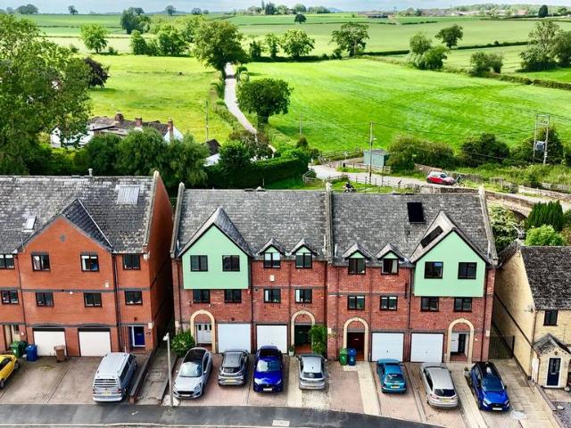 House for sale in Gnosall, Baswich