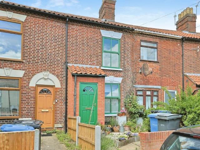 House for sale in New Catton, East Bank