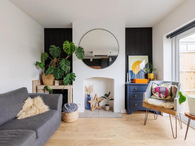 House for sale in Feckenham, City Of Bristol