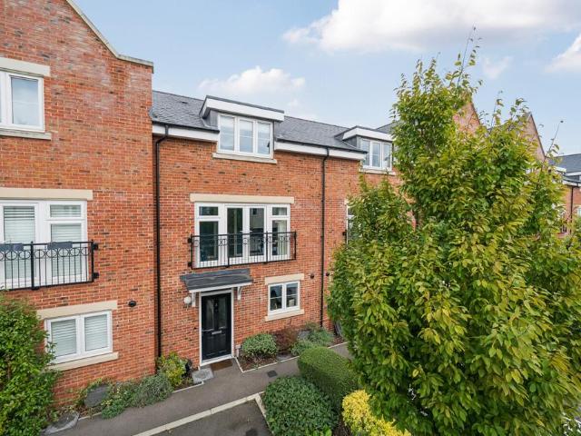 House for sale in Emmbrook, Wokingham