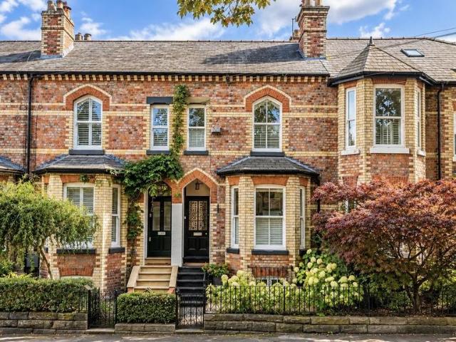 House for sale in Altrincham, Trafford