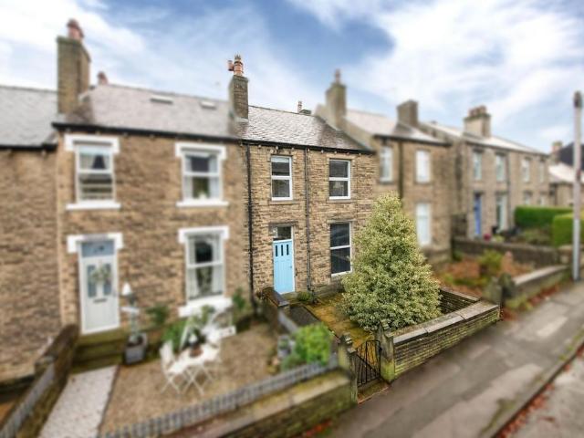 House for sale in Holme Valley, Honley