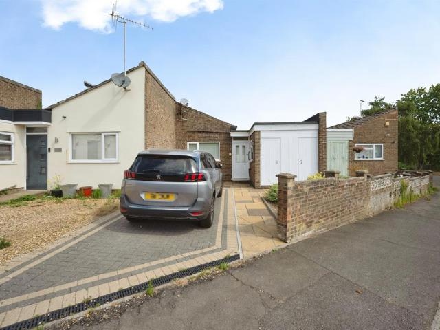 House for sale in Leighton-Linslade, Linslade
