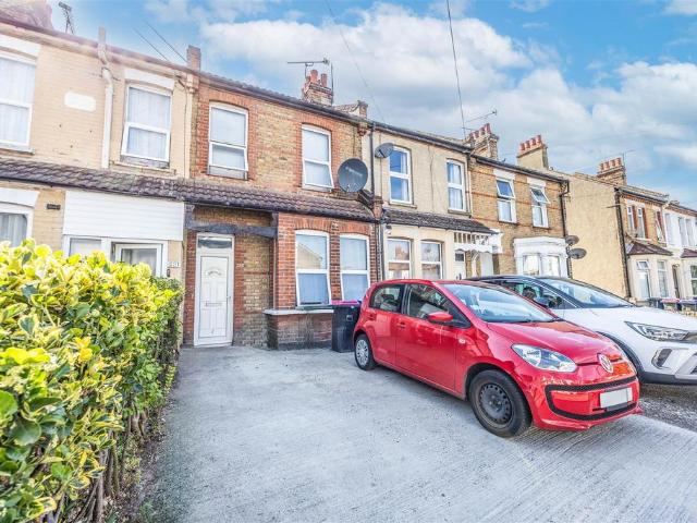 House for sale in Alton Barnes, Essex
