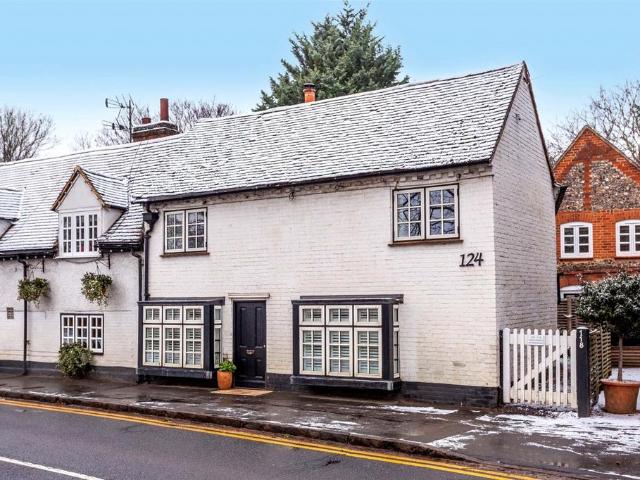House for sale in Lunnon, Buckinghamshire