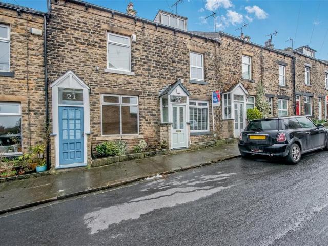 House for sale in Horsforth Vale, Farsley