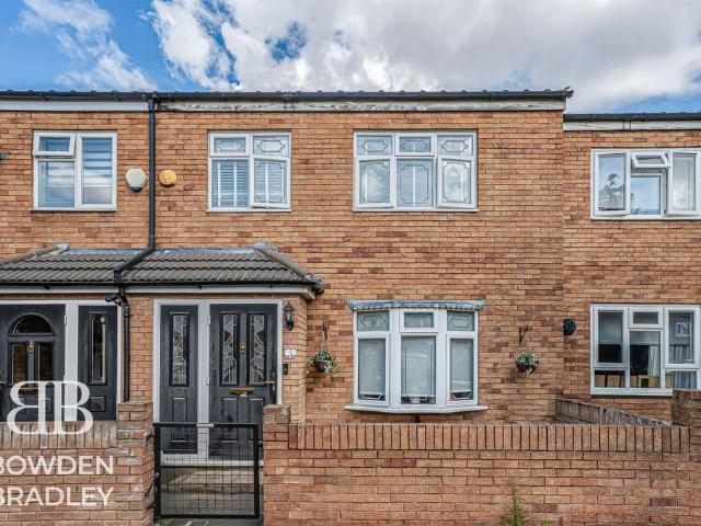 House for sale in Plaistow, Greater London