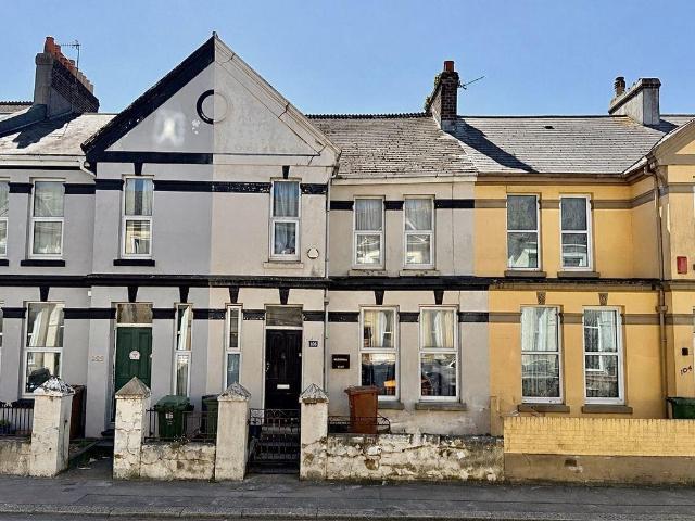 House for sale in Lipson, Mount Wise