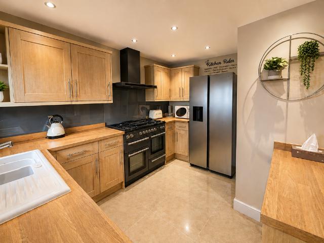 House for sale in Chatham