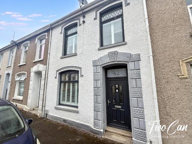 House for sale in Box, Llanelli