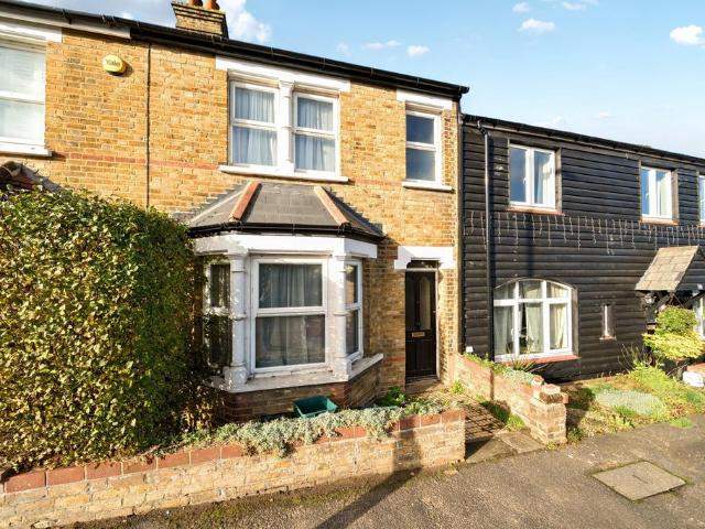 House for sale in Green Street Green, Cat Hill