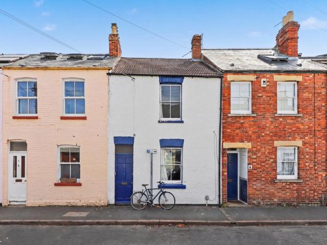 House for sale in West Oxford, The Slade