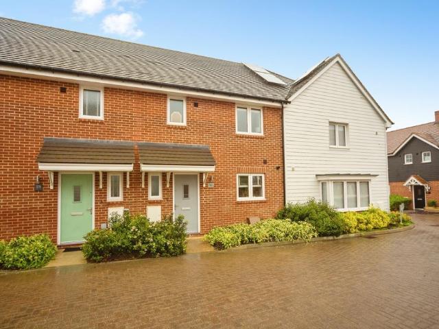 House for sale in Cheeseman's Green, Bridgefield