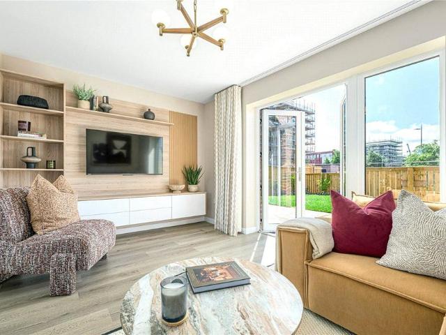 House for sale in Bridgeton, Scotland