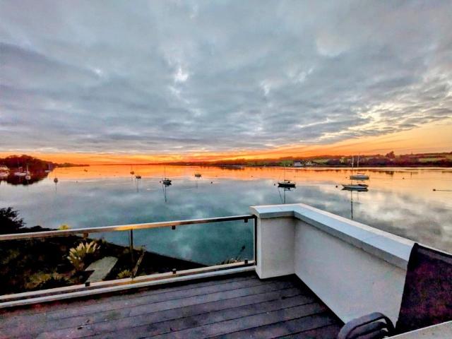 House for sale in Y Felinheli, Wales
