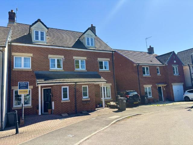House for sale in Chiseldon, Swindon