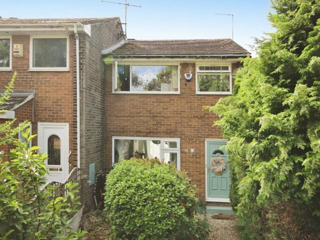 House for sale in Armley, West Yorkshire