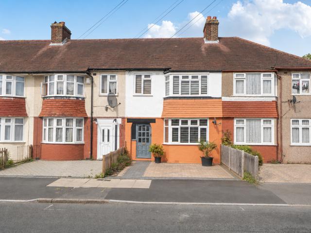 House for sale in London Borough of Merton, Mitcham