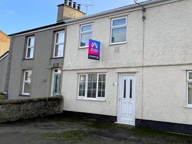 House for sale in Gwalchmai, Wales